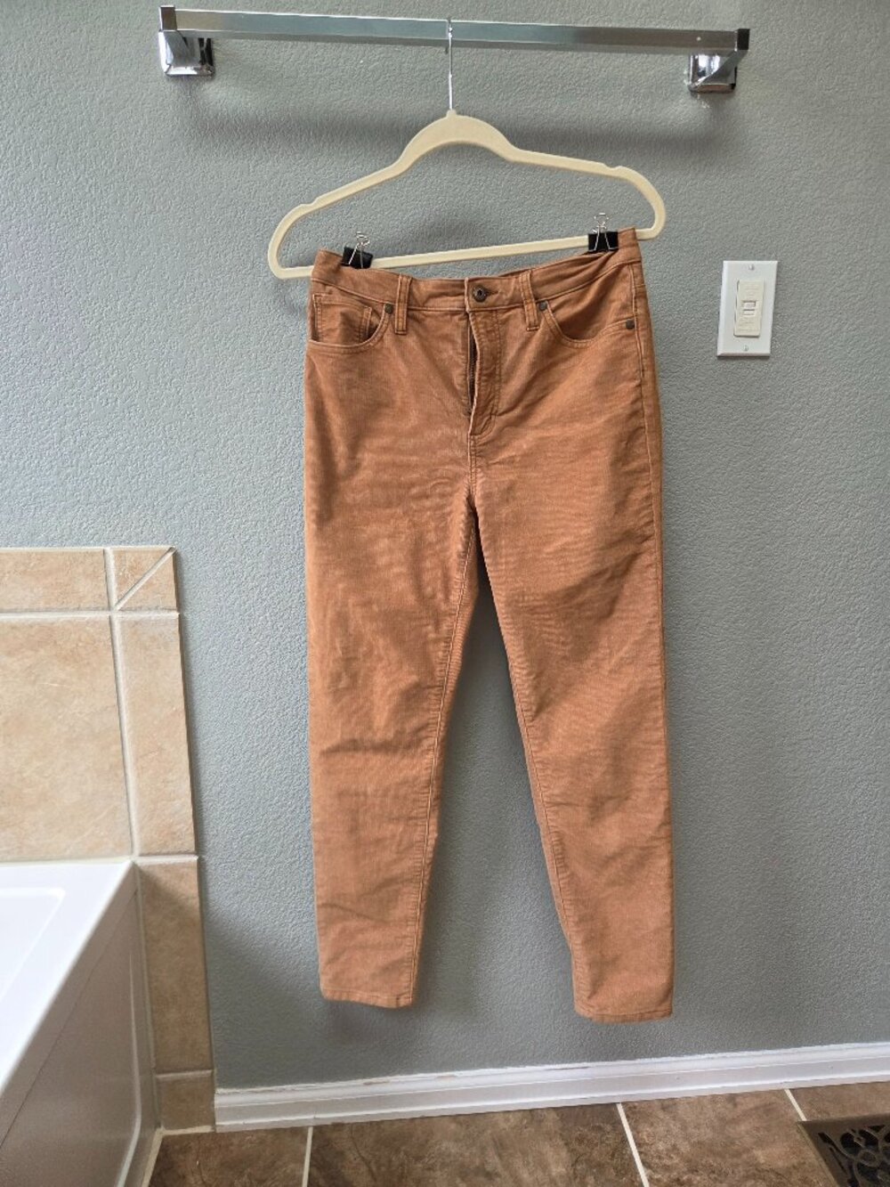 Carve Designs Corduroy Pants - Women - Size 6